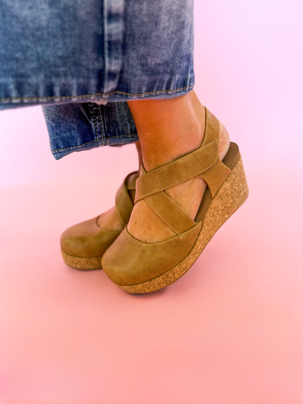 Cognac & Chic Wedge
