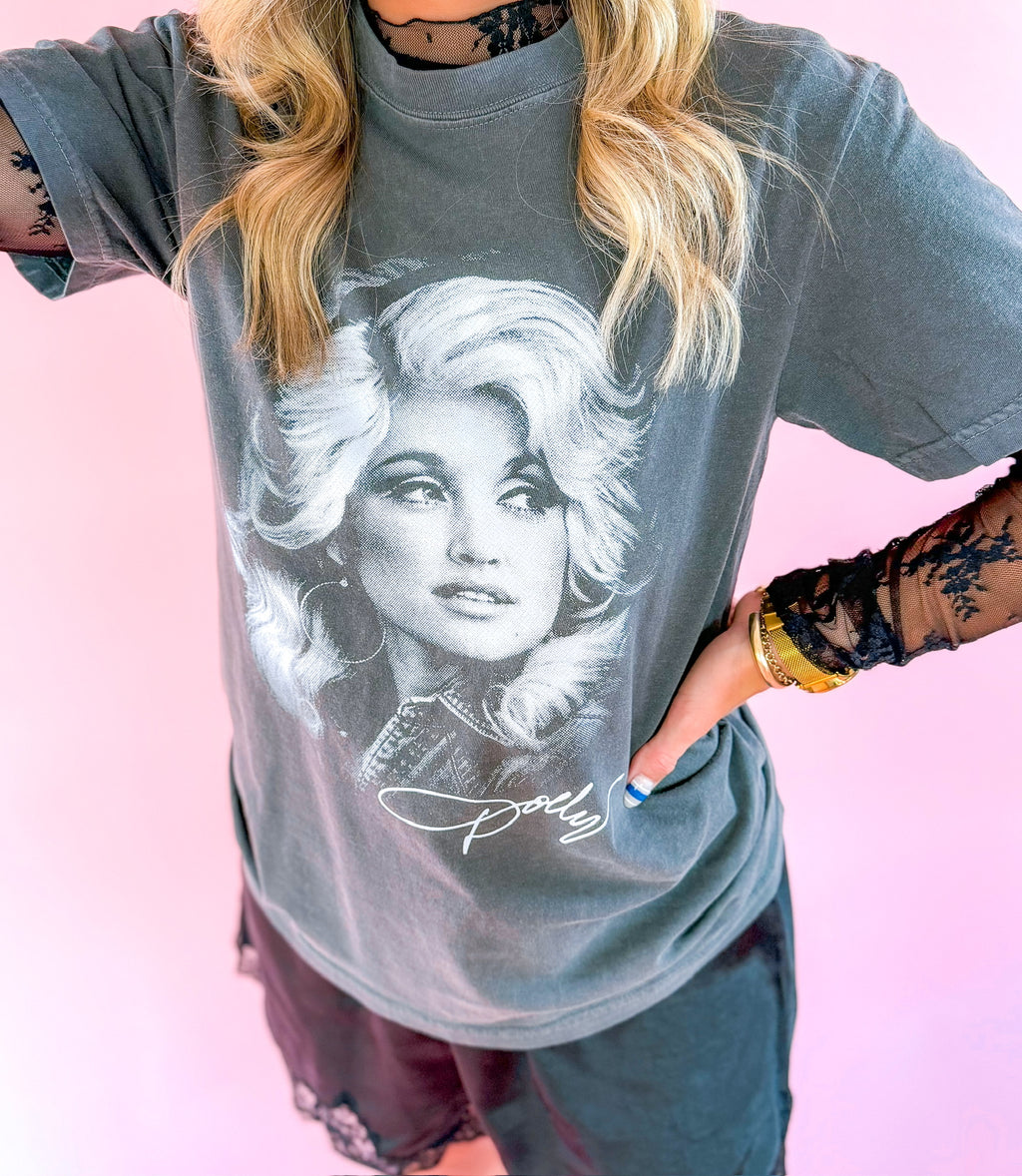 Dolly’s World Tee