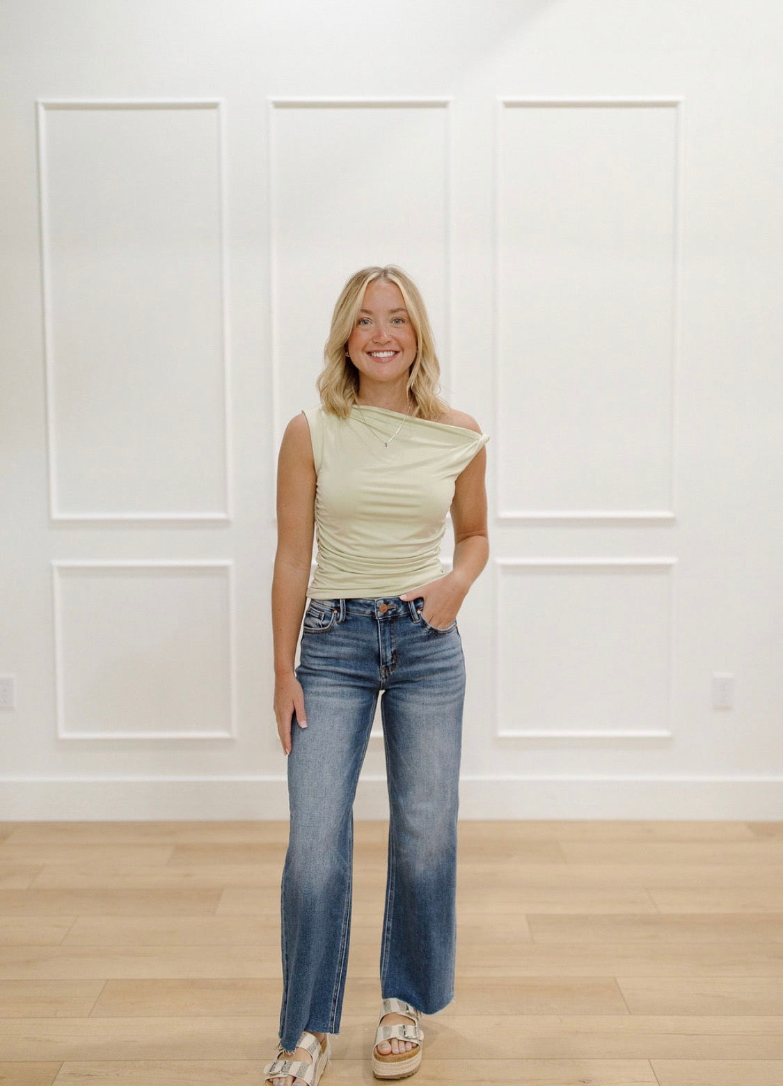 Mid Rise Modern Straight Jeans