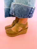 Cognac & Chic Wedge