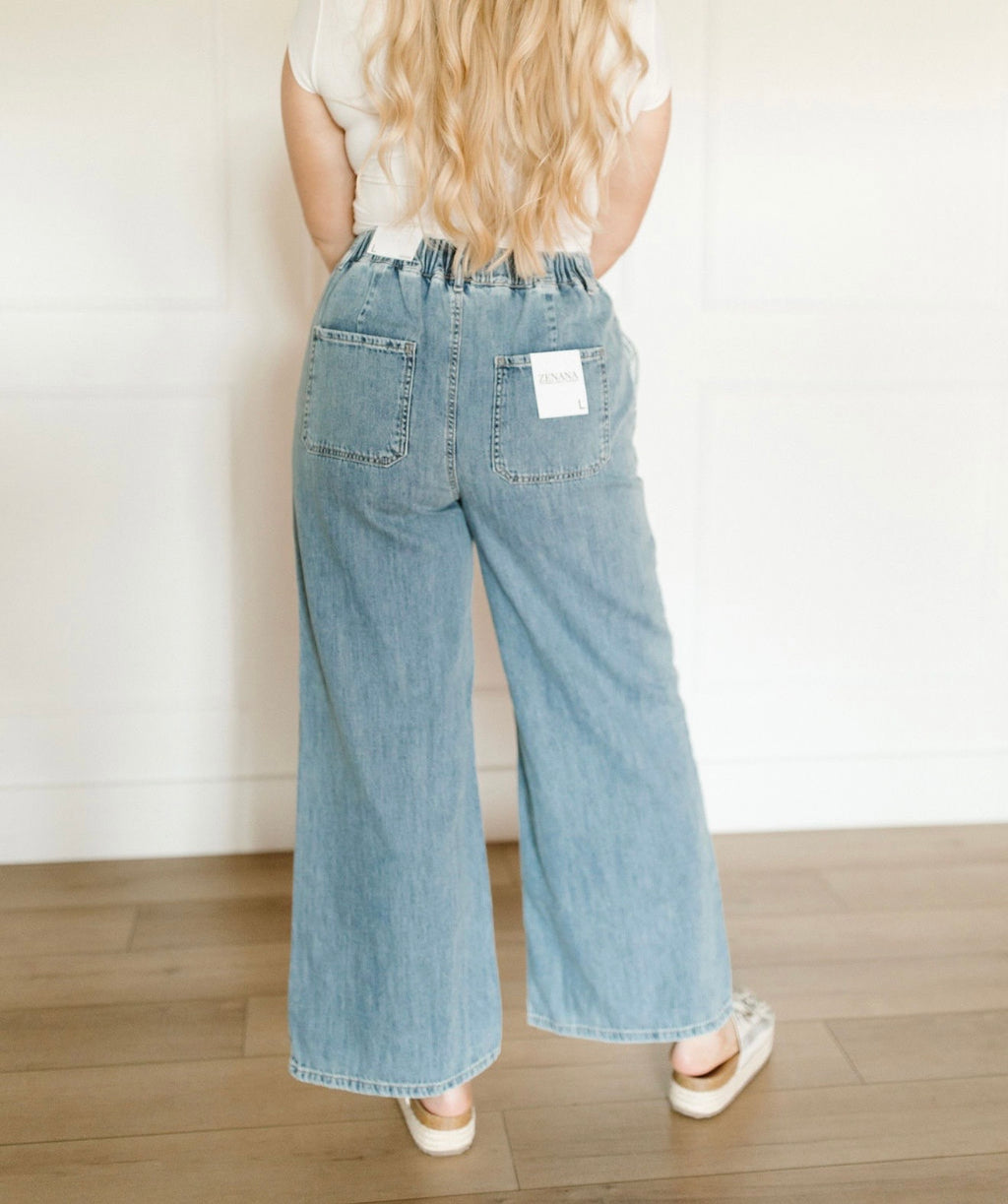 Laidback Light Wash Zenana Jean