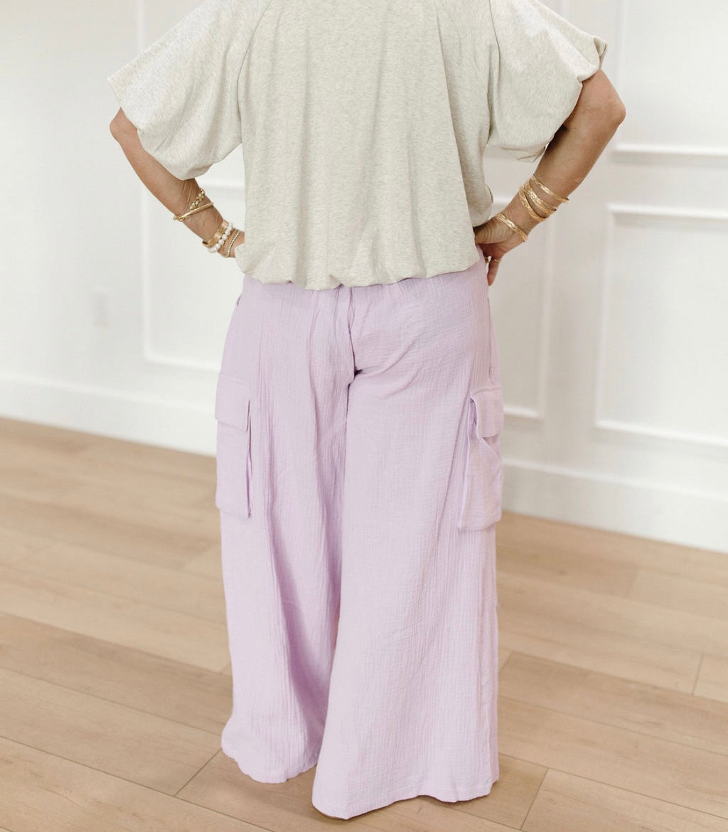 Wander Wide-Leg Cargo Pants