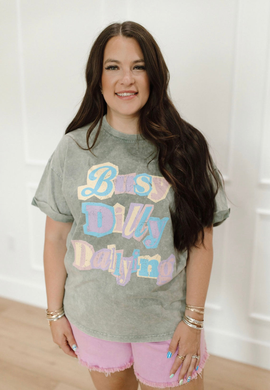 Dilly Dally Tee