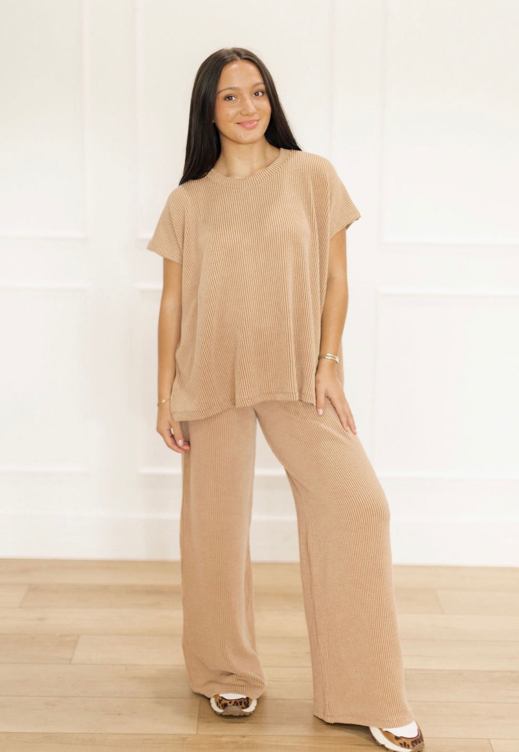 The Natural Ease Set in Camel